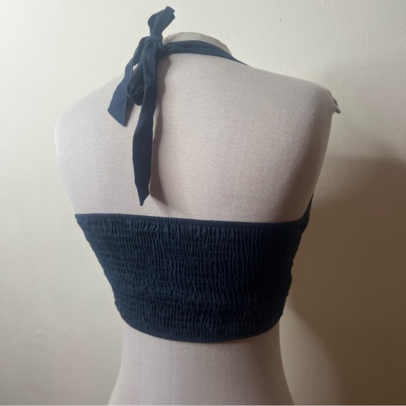 Tobi | Halter Top - Picture 2 of 3